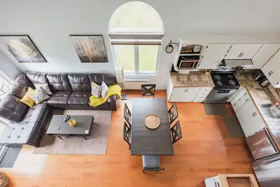 Image de Cozy and close to beach, 3 bedroom condo in Magog