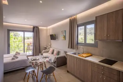 Image de Casa Di Mare - Studio with Garden View