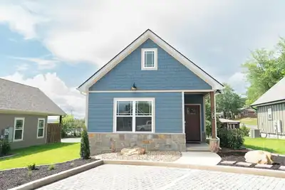 Image de 5 Minutes From Dollywood/In DwTn Pigeon Forge