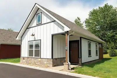 Image de 5 Minutes From Dollywood/In DwTn Pigeon Forge