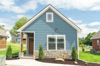 Image de 5 Minutes From Dollywood/In DwTn Pigeon Forge