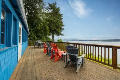 Image de Sunrise View Waterfront Cabin