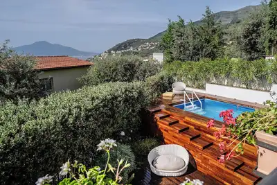 Image de Villa Antonella - swimming pool, jacuzzi, sea and Vesuvius view
