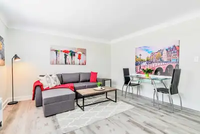 Image de Cozy 1br Apartment in Corktown Hamilton!