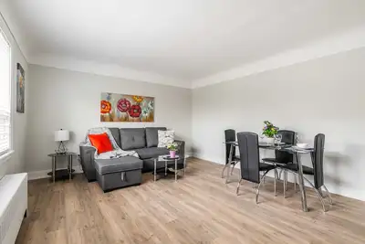 Image de Pet-friendly 1br Apartment near Corktown Hamilton