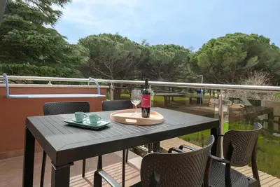 Image de Apartment Rea - 400m from Bijeca Beach