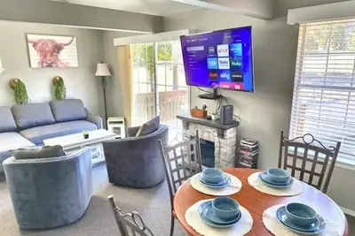 Image de Smoke Ok/Indoor Pool/Hot Tub/Mini Golf/Full Resort Amenities with Pools