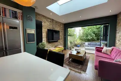 Image de de Luxe-Maison-Salle de bain privée séparée-Vue ville