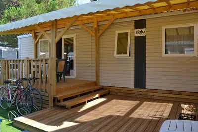 Image de Mobil'home 6 Places Vias Plage Camping 4 Étoiles La Carabasse