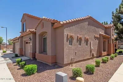 Image de Pilot's Lounge - 2 miles from Chandler Municipal Airport