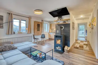 Image de Einladende Ferienwohnung im Malerischen Tirol fĂĽr Familie und Freunde