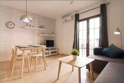 Image de P3. Moderno Apartamento en el Centro de Nerja