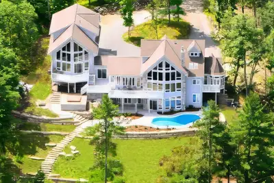 Image de Jack Lake Ultimate Luxury!