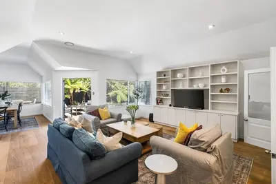 Image de Kaleido Nook Enchanting 3br Magic on Rugby Street