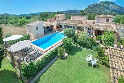 Image de Charming Country Villa, A/C, Private Pool, Bbq & Summer Kitchen - 5mins from Old Town Pollenca!