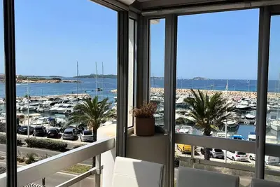 Image de Magnifique appartement pour 4 personnes refait a neuf en duplex vue  mer