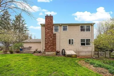Image de Cozy Home in Portsmouth Near Newport, Beaches