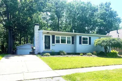 Image de Travel Professionals Towpath Cottage Retreat Pet-Friendly Canal Home Fenced Yard