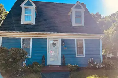 Image de Relax and enjoy this Country Charm!