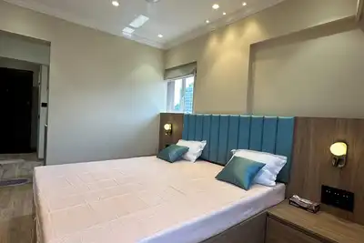 1bhk Oasissta : Centrally Located with All Essentials 5 mins from Bandra