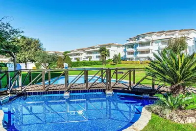 Image de Agréable appartement pour 4 personnes avec climatisation, Wifi, piscine, Tv et terrasse