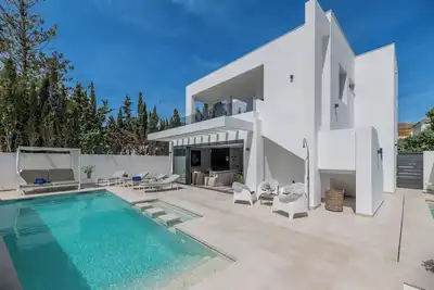 Image de Villa Marbesa White Pearl