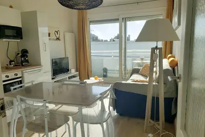 Joli Studio, à 50 m du Centre Ville et à 200 m de la Plage - 4 Personnes