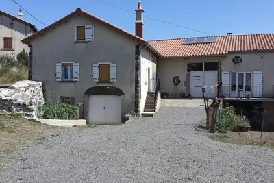 Image de Maison Chalet en Campagne Proche du lac en Pavillon Bleue