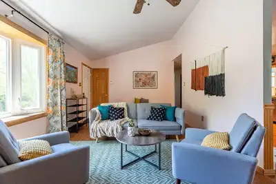 Image de Game Room | Fire Pit | Bbq | Pet Friendly
