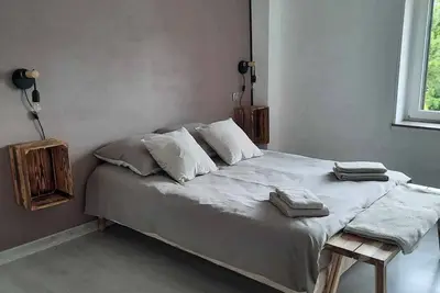 Image de Maison de Campagne Avec Jardin Privatif, Animaux de Compagnie Accepter