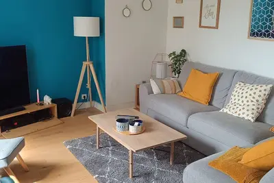 Image de 90m2 Rénové au Calme - 15 min de La Défense Arena