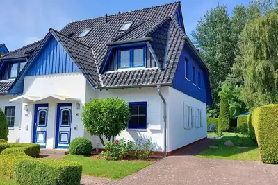 Image de Haus Meerglück- vacation home with upscale furnishings