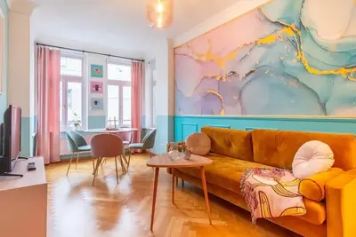 Image de colorful, working place, Netflix, sight seeing