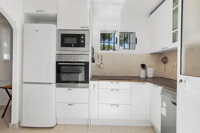 Image de 10 Minutes From Puerto Banus! 200 mts From the Sea! Perfect for Family