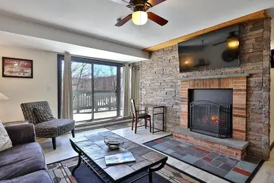 Image de Cozy 1br/1ba Mt Green Condo with Amenities and Discounted Ski Rentals. Shuttle.