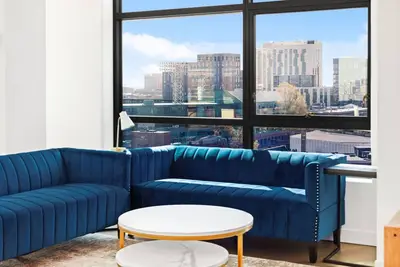 Image de Amazing spacious city view 2bed 2 bath unit fenway