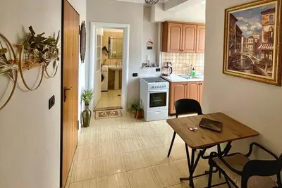 Image de A cozy apartment to feel like home in heart of Tirana