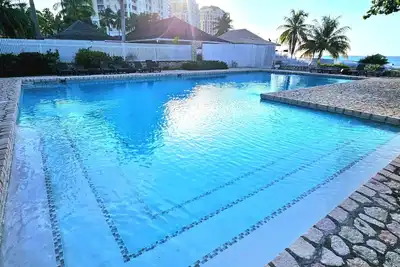Modern & Cozy Apt with Free Beach ⛱️  Club Access