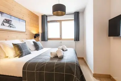 Image de Wifi, à 300m des pistes de ski, piscine, sauna, hammam, terrasse, balcon, parking, casier à ski