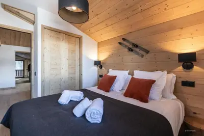 Image de Wifi, à 300m des pistes de ski, piscine, sauna, hammam, balcon, parking, casier à ski, 76-101m²