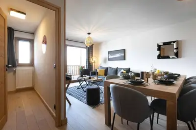 Image de Wifi, à 300m des pistes de ski, vue montagne, piscine, sauna, hammam, balcon, parking, casier à ski