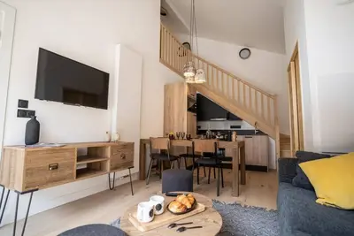 Image de Wifi, piscine, sauna, hammam, balcon, télévision, casier à ski, 43m², Combloux
