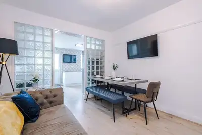 Image de Classic 4Bedroom House in Wirral| Sleeps 9