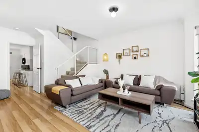 Image de 3br Serene Family Retreat in Prestigious Suburb