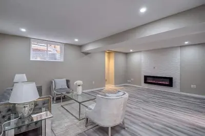 Image de Basement  room of 4 br space near Western university & Fanshawe college