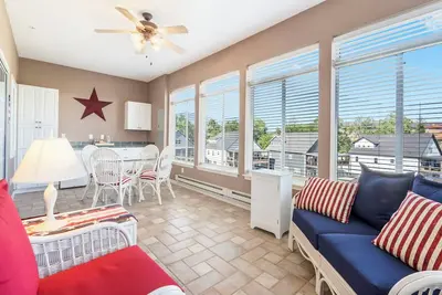 Image de Family Stay • 2br/2ba Condo w/ Sunroom +  Discounts on Golf/Shows! Sleeps 6!