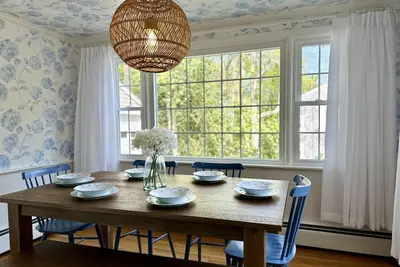 Image de Cape Forty Six: A Designer Home and Serene Getaway in Falmouth, Cape Cod