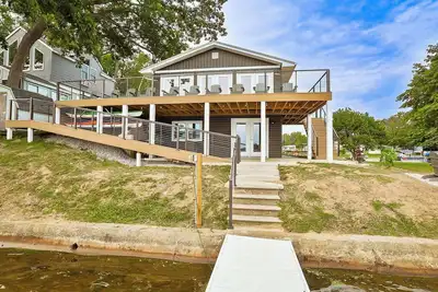 Image de Lake Front Boondoggle - Dog Friendly