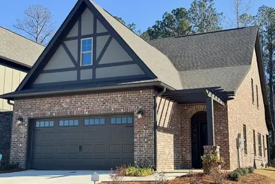 Image de Brand New! Luxury 3br Townhome in Auburn University Club