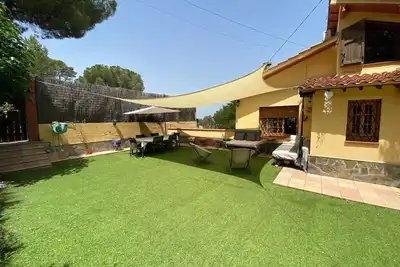 Image de Fabulosa Casa con Jardín, Ideal Para Familias que Visitan Barcelona